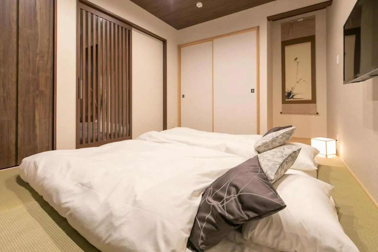 Casa Grapp Nishikujyo Apartment Osaka