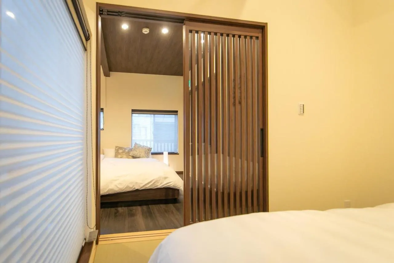Casa Grapp Nishikujyo Apartment Osaka