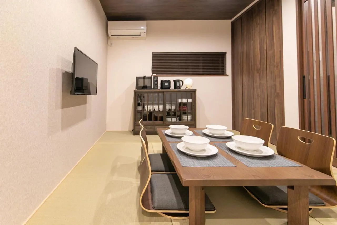 Casa Grapp Nishikujyo Apartment Osaka