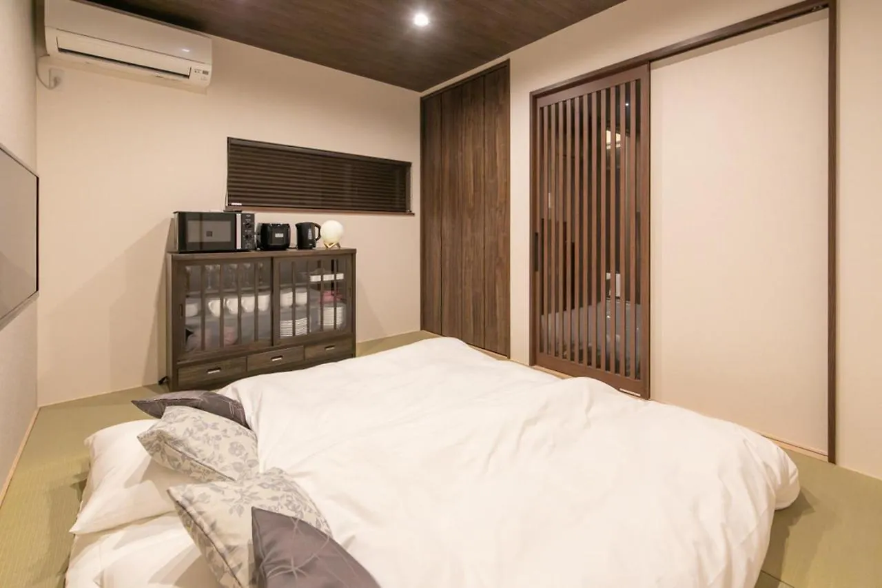 Casa Grapp Nishikujyo Apartment Osaka