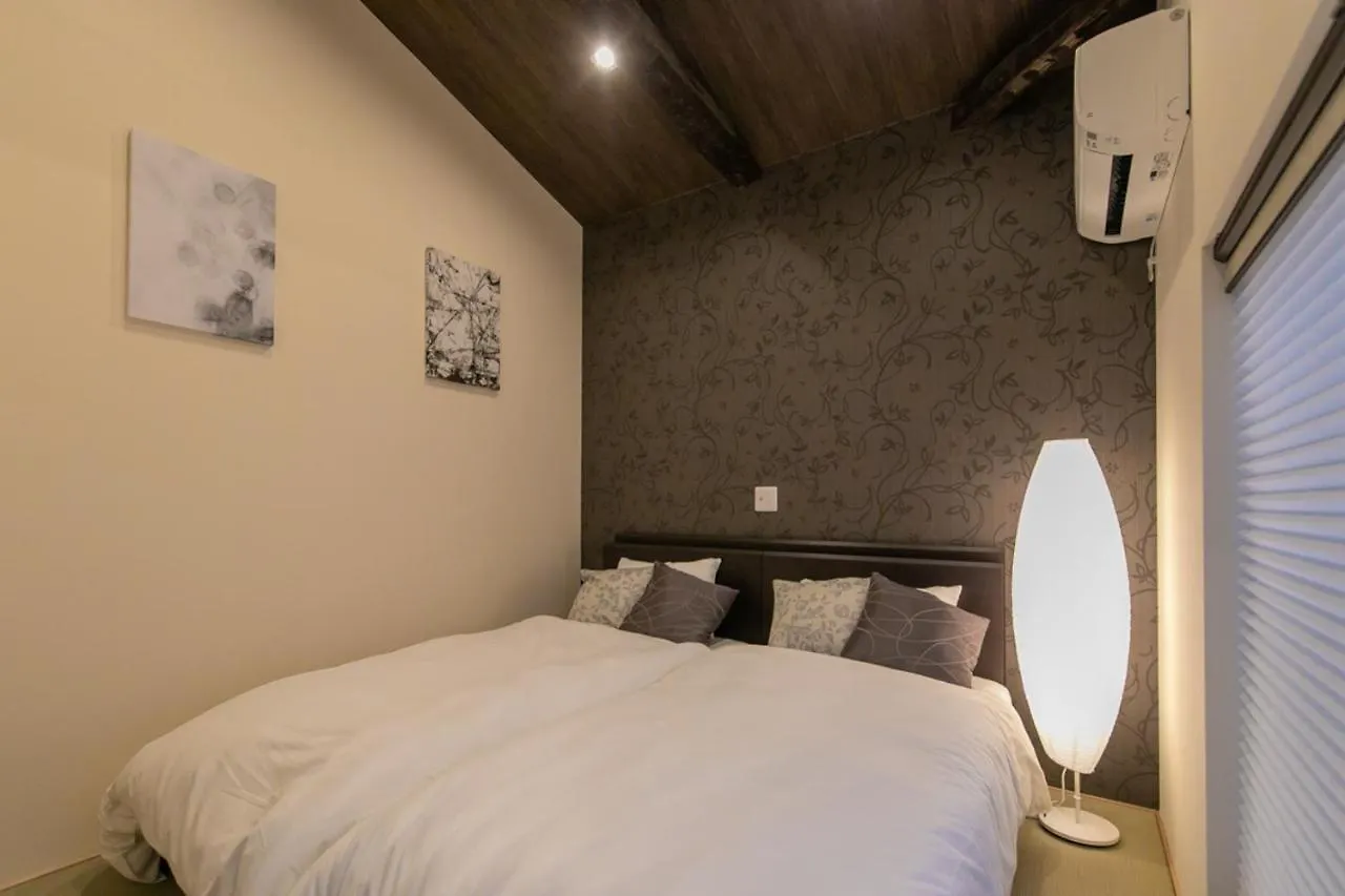 Casa Grapp Nishikujyo Apartment Osaka